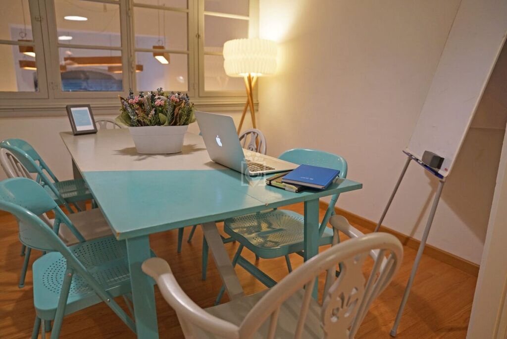 Felisa Cowork